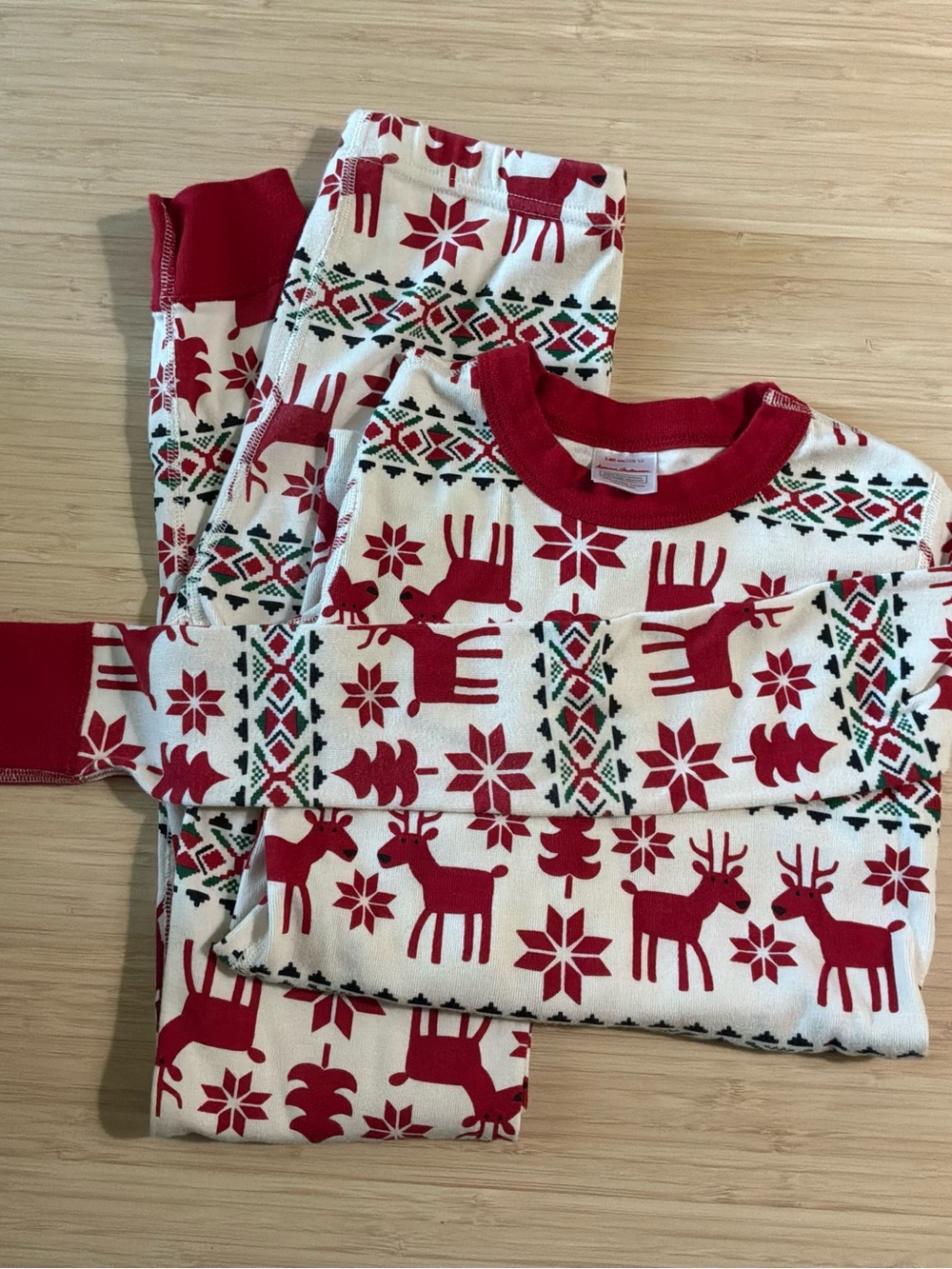 Hanna Andersson Red & White Reindeer Pajama Set 10